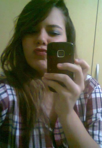 Sou muito mais que essas letras, frases e fotos que falam sobre mim. Sou as minhas atitudes, os meus sentimentos, as minhas idéias.