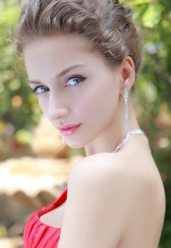 A_Bite_Of_China's profile picture. If you want to know more about Chinese cuisine, recipes and culture, please browse the web: http://t.co/mGZDDtS2d7