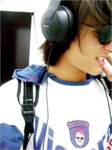 Diego Selffadet Piccolli , 15 anos , safado (66' , skate ♥  um menino fofo e feio :/  Vou te seduziir HEHE' ~66~ Irmão mais novo do Stifler Piccolli *-*'