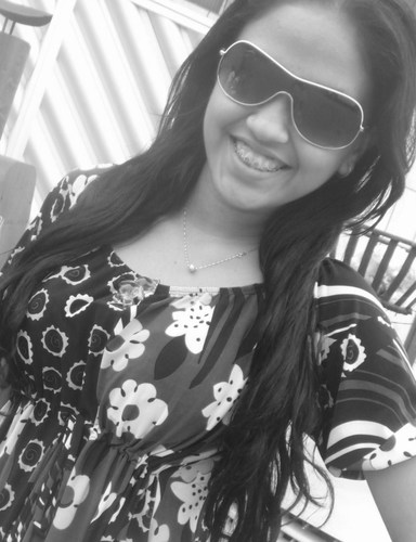 Eu não nasci pra te agradar, se Deus me abençoou ninguém vai me amaldiçoa ♪ ;)