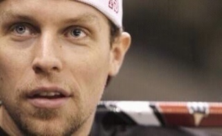 Love Dany Heatley. 
Hate Sens fans who still have a prob w/him. Standing up for him. Cross him cross me :) LOL Twins/Braves fan