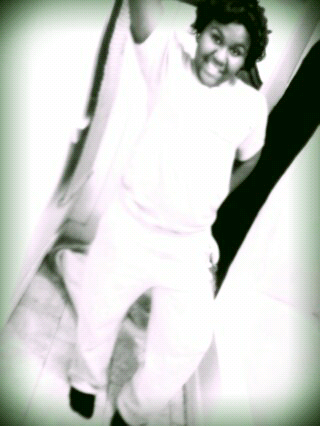 All I do is SMOKE and SHOP I dont fuck fuck with FLOCKS lol forreal tho follow me and ill FOLLOW BAK!!