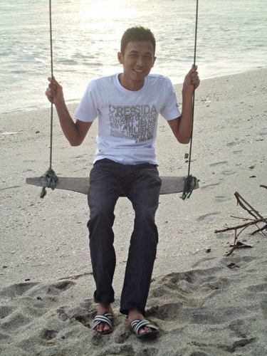 horaktiwitra's profile picture. 