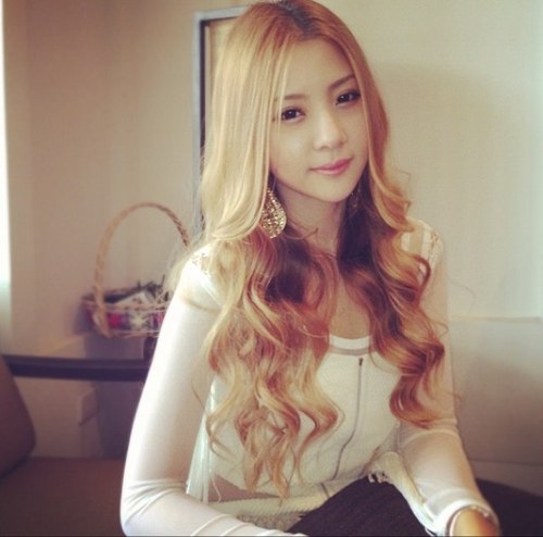 LuluShenshou's profile picture. 22years / fotografie / dancing / shopping / sushi