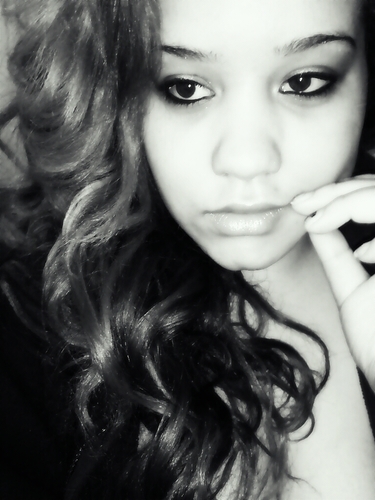im random, my tweets say it all. :)