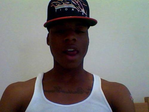 I'ma grown man, don't ask anyone for shit cuz i got my own, going to the top but everybody cant't go tho #teamboston,#teamoverseas#teamgula