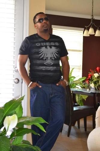 xzbit83's profile picture. 