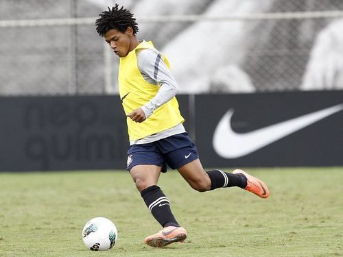 FOCO na missão,OUSADIA na batalha，ALEGRIA na vida ! (Dono: @Muleke_Toiss) #FéEmDeusSempre ( Espalhando #OusadiaEAlegria pelo mundo ♪♫)