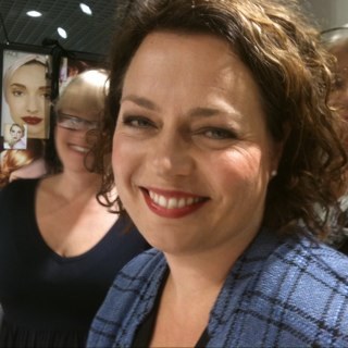 AnnaJkpg's profile picture. Kommunikatör på Region Jönköpings län. Gillar goda grejer, vackert ljus och andra åsikter.