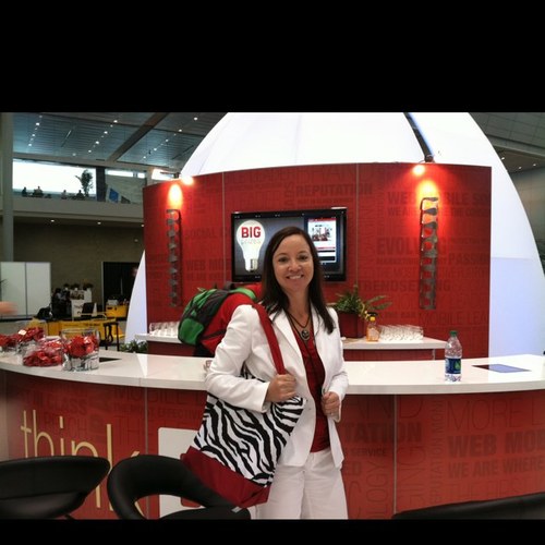 tulipsyoga's profile picture. 