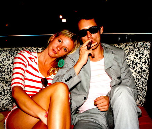 I love smart people, boys in bands and photo filters that make you look tanned.