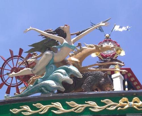 The whimsical interpretation of Louisville courtesy of Barney Bright, with help from Adam Burckle, who rescued me. I’m the greatest race in town. I'M A CLOCK!!!
