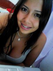 Eu que vivo com α cαbeçα nα luα, com músicα no ouvido e corαção nα bocα :)
eu sou meninα e mulher, eu sei muito bem o que quero.