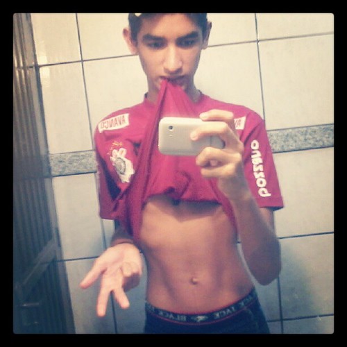 Na boa ... Acessa ~ http://t.co/K6fxpmv7Dg ~
 Msn : juninpimpimpim@hotmail.com