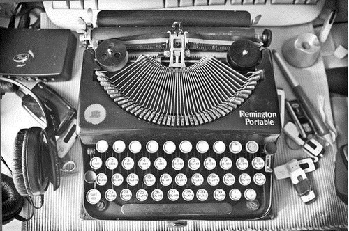 probs_writer's profile picture. being a writer might sound easy, but the problems are numerous! My Personal : @_chidi_11