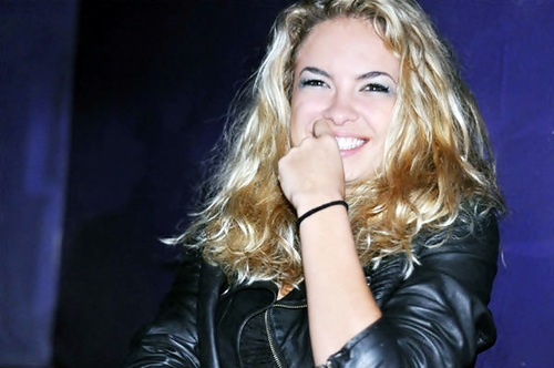 colocar um anjo como vc na minha vida foi a forma que ele encontrou para mostrar o quanto me ama
obrigado Lua Blanco por me fazer tão feliz