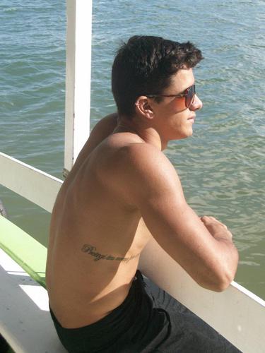 Heraldo_Costa's profile picture. Não procure ser um homem com êxito, e sim um homem com valores. (Albert Einstein)