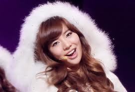 hi,how are you!!,and if you do not mind
please be friends with me!!!!!,ok,(I am sone and elf 4ever)