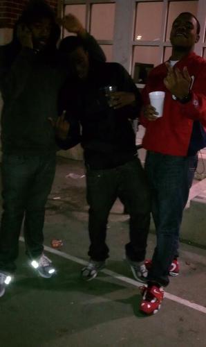 Go Follow @MissPARKERRRR__ :)) #TDB