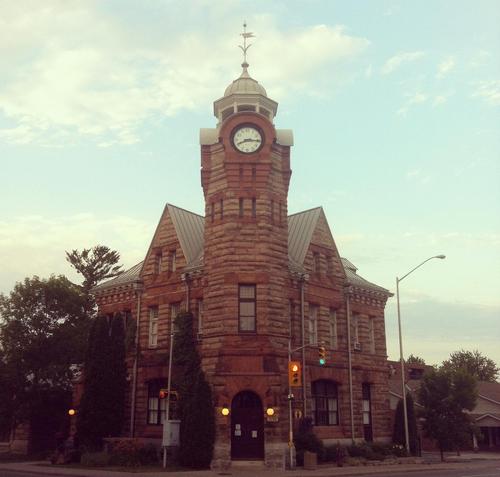 ArnpriorON's profile picture. A beautiful town located on the mouth of the Ottawa & Madawaska Rivers, Tweets by @TiffanyWLepack