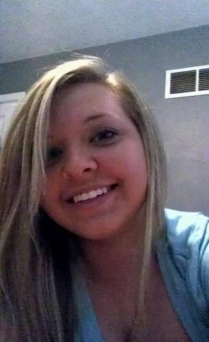 sahenderson11's profile picture. 