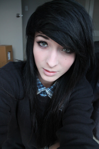 freakfalse's profile picture. Just 'cause you're breathing, doesn't mean you're alive. [RP]