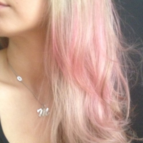 hairy_godmother's profile picture. ✂