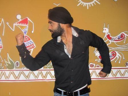 V r livin in a Matrix, I kno I am Neo. I m lookin fr grey skul, jst curious 2 find hw a Sardar'ji' wud luk s He-man.Mai bada hoke insane banunga, i ve potential