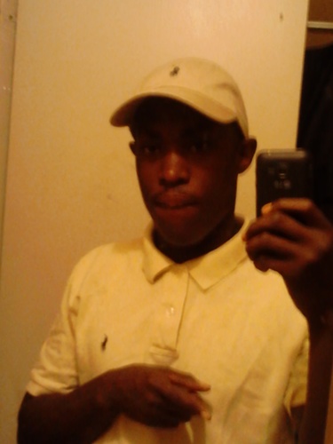 wat it do this yo boy lil dee from out west just chillin,cool ass nigga,laid back,party n thug out but am gettin money