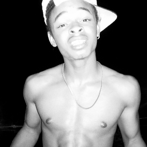 follow my real account @younglatroy