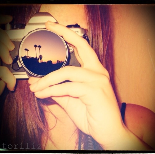 Tu sonrisa hace FELIZ a Nore!! :))