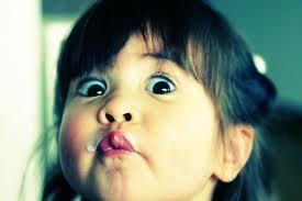 A cute fun humble adorable girl who likes traveling & meet new friends...