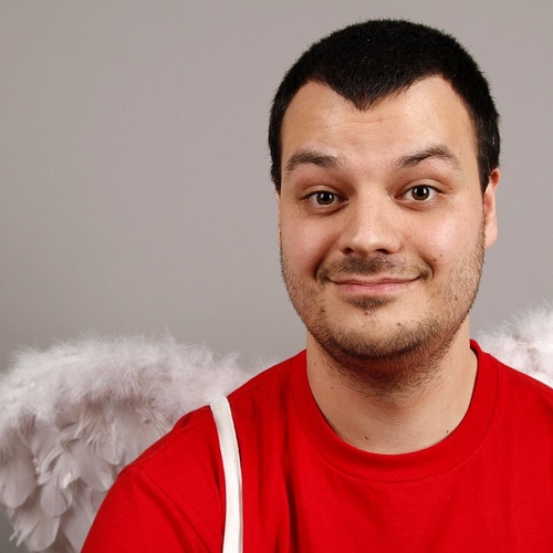 Ajťák a fotograf.
Motto: Pořád je co se učit. Pořád je koho učit.