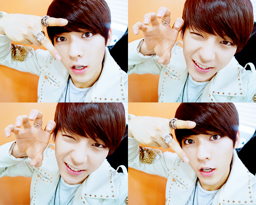 love Islam, love Allah, I luv KPOP, follow me, just mention for follback ^^ •°•°• ( ´ ▽ ` )ﾉ