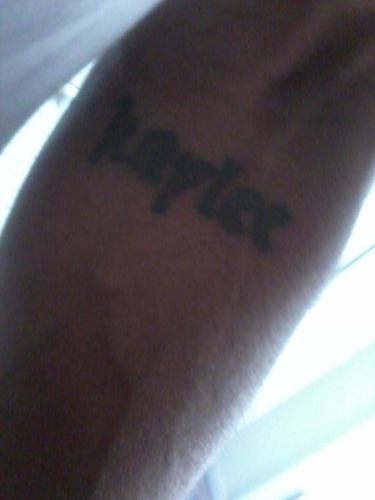 hate me or luv mhee khaykhay aiint ghon change