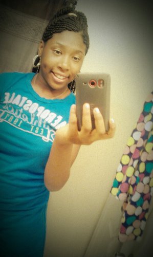 ATTENTION:FOLLOW ME ON IG:@BhadTwoThaBone.
Deep Diimplez,French Kisses, Nice Hips,Pretty Smile, U Dig?, 
& Follow My Everything @SheLuvN_TheCrew 
#TeamFollow