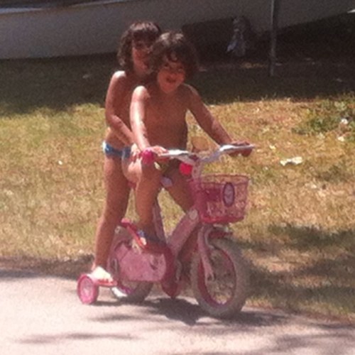 ricky_alicelisa's profile picture. 