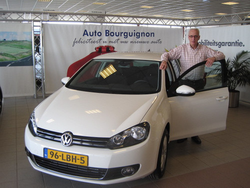 Eigenaar autorijschool van der Harst / De rijschool van NW Fryslan. B rijbewijs, ris en faalangstinstructeur.