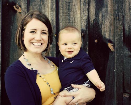 a twenty-something new mama living in Northern Virginia who loves Coca-Cola, bargain shopping, Chick-fila and enjoys laughing A LOT!