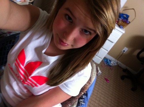 jayda_allen's profile picture. follow and ill follow back, yup, pretty much it. :*