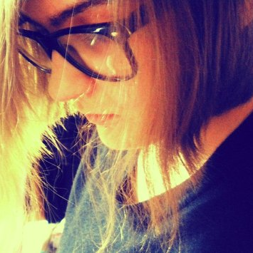 Angesteckt's profile picture. C: