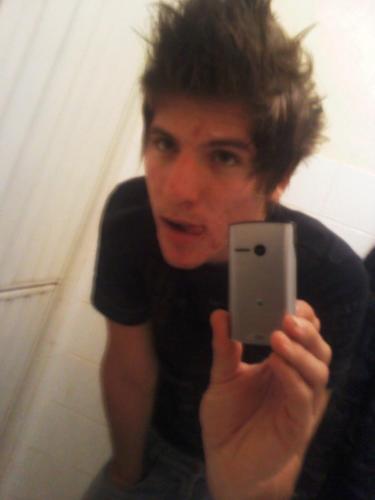 TaaFelizz's profile picture. 