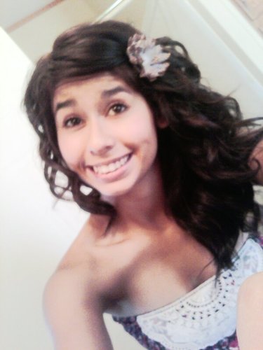 Single • Volleyball♥• Softball♥• CHS:)• fifteeen^-^• Hit that follow button ♥