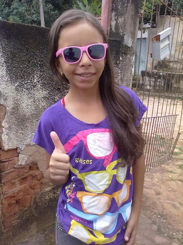 Amo ir a pra jogar volei e passear , sou menina linda com meus olhos castanhos cabelo loiro e tbm adoroo adrenalina amo vencer meus medos ESSA SOU EU !!!!!!!!!!