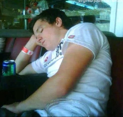 OnlyPanem's profile picture. Josh Hutcherson and swimming is my life. I loaf @1DPlusMe1 because shes my gummy bear bestie c: