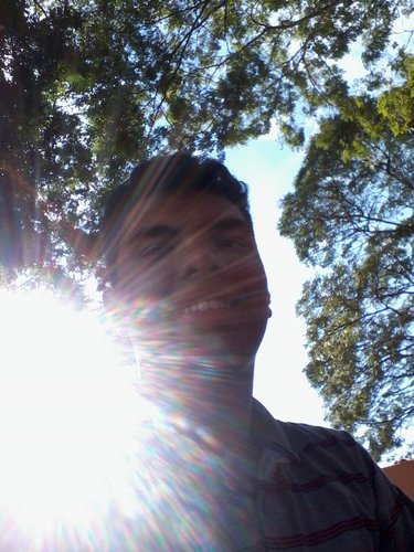 sou um garoto muito lindo e legal com qualquer pessoa que seja de bem.