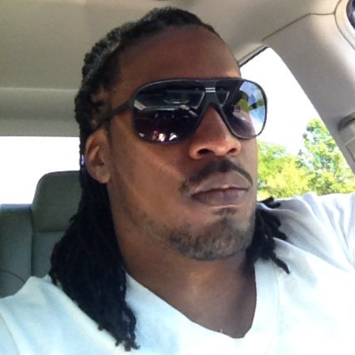 datoneseven's profile picture. knee high to the tree high