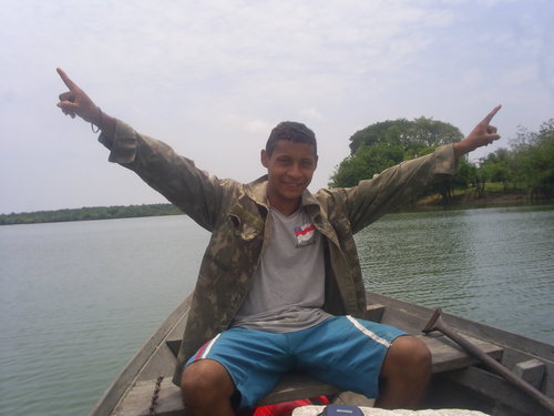 ESTOU ABERTO PARA TODOS OS TIPOS DE AMIZADES... ME SEGUE QUE EU TE SIGO...KKKK...vamos lá....kkk