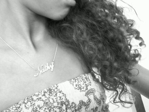 UmaTuiteira__'s profile picture. rock,mineira,chocólotra,roxo,miojo,doritos (:
segue? sigo de volta!