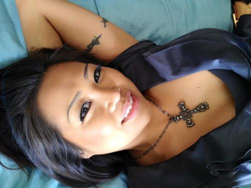 Love to hang out n EAT, EAT, EAT =)
